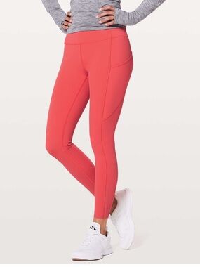 Lululemon Fast & Free 7/8 Tight II Nulux 25"
Red Orange